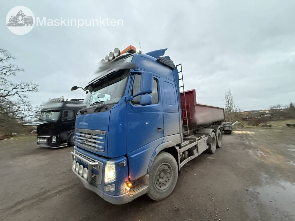 Volvo FH lastväxlare med flak - Xe tải nâng móc: hình 1 Volvo FH lastväxlare med flak - Xe tải nâng móc: hình 1