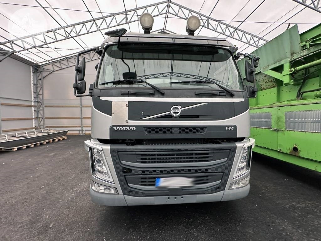 Volvo FM 420 - Xe tải nâng móc: hình 3 Volvo FM 420 - Xe tải nâng móc: hình 3