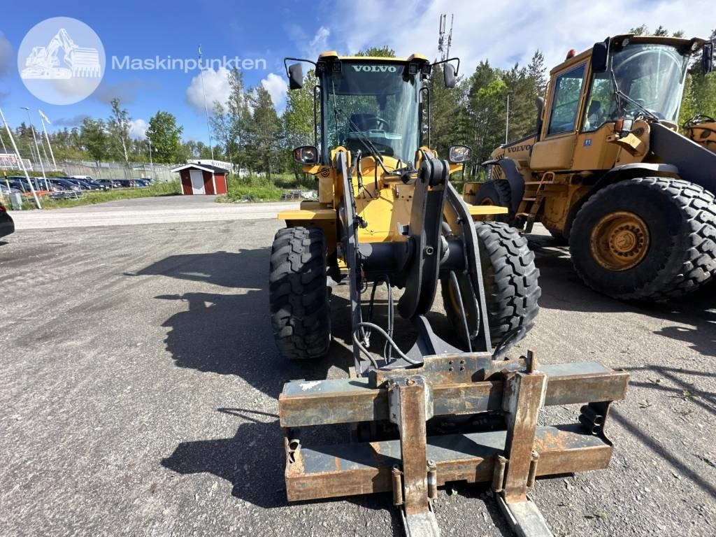 Volvo L 35 G - Máy xúc lật bánh lốp: hình 4 Volvo L 35 G - Máy xúc lật bánh lốp: hình 4