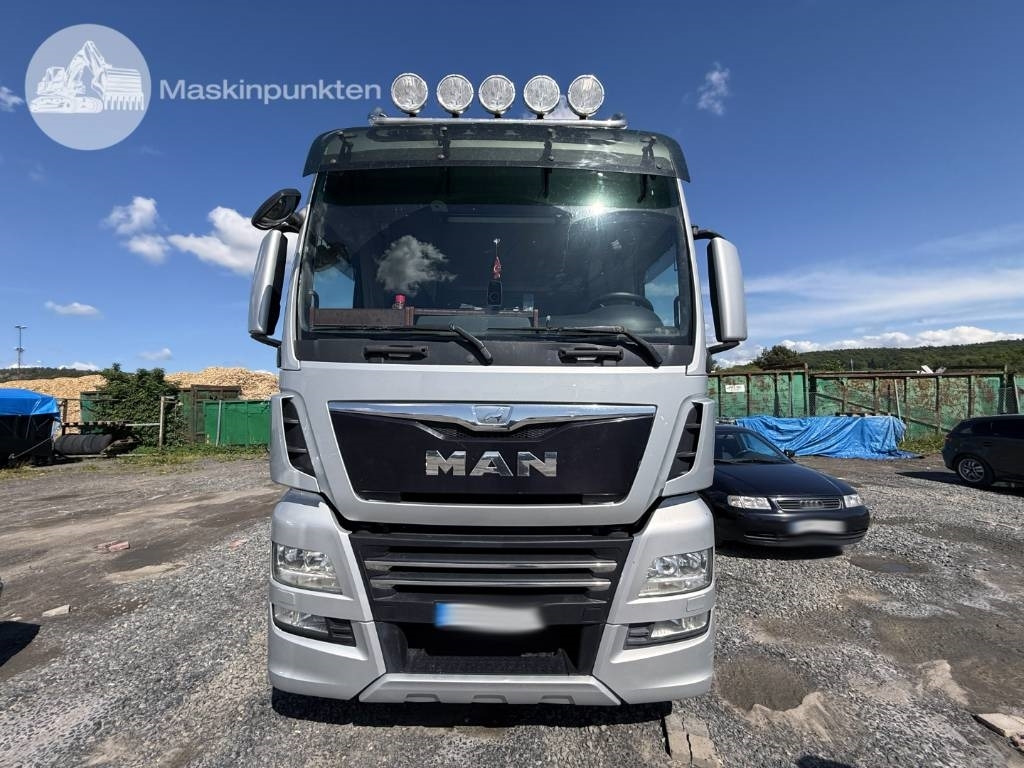 MAN TGX 26.500 Puscher - Xe đầu kéo: hình 2 MAN TGX 26.500 Puscher - Xe đầu kéo: hình 2