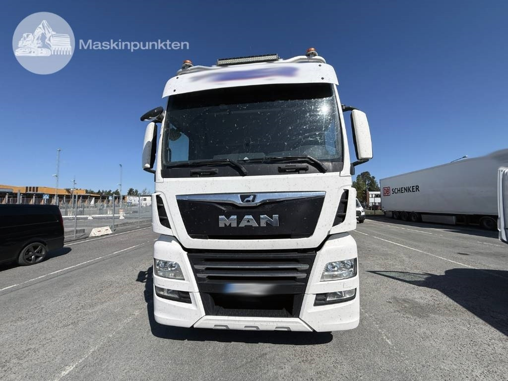 MAN TGX 28.510 - Xe đầu kéo: hình 4 MAN TGX 28.510 - Xe đầu kéo: hình 4