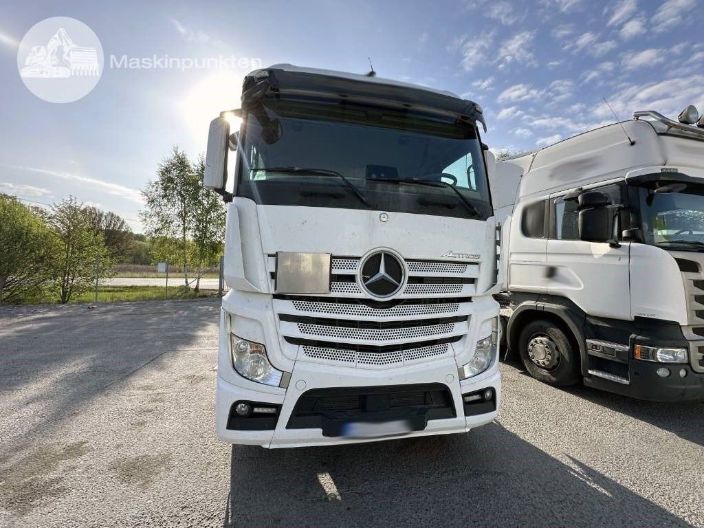 Mercedes-Benz Actros 2545 - Xe đầu kéo: hình 2 Mercedes-Benz Actros 2545 - Xe đầu kéo: hình 2