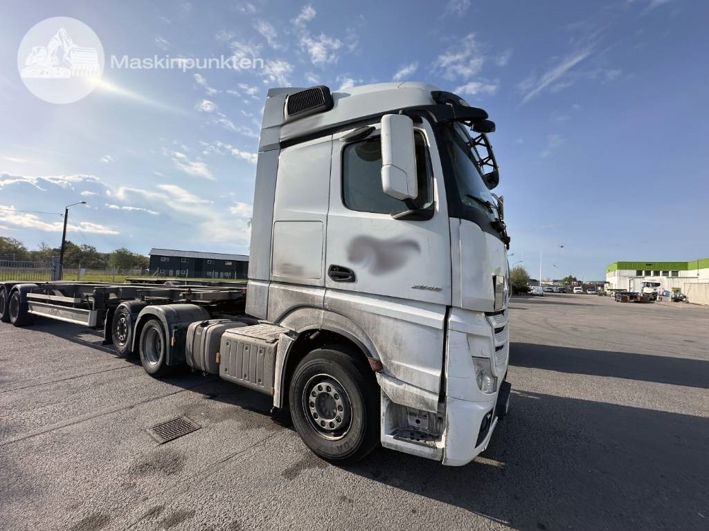 Mercedes-Benz Actros 2545 - Xe đầu kéo: hình 3 Mercedes-Benz Actros 2545 - Xe đầu kéo: hình 3