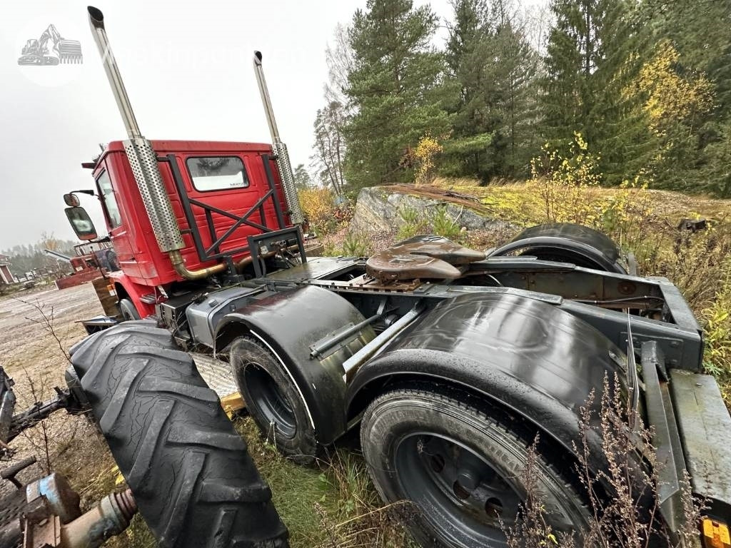 Scania T 143 H - Xe đầu kéo: hình 4 Scania T 143 H - Xe đầu kéo: hình 4