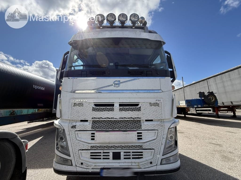 Volvo FH 500 - Xe đầu kéo: hình 2 Volvo FH 500 - Xe đầu kéo: hình 2