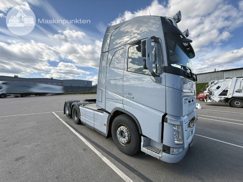 Volvo FH 540 - Xe đầu kéo: hình 2 Volvo FH 540 - Xe đầu kéo: hình 2