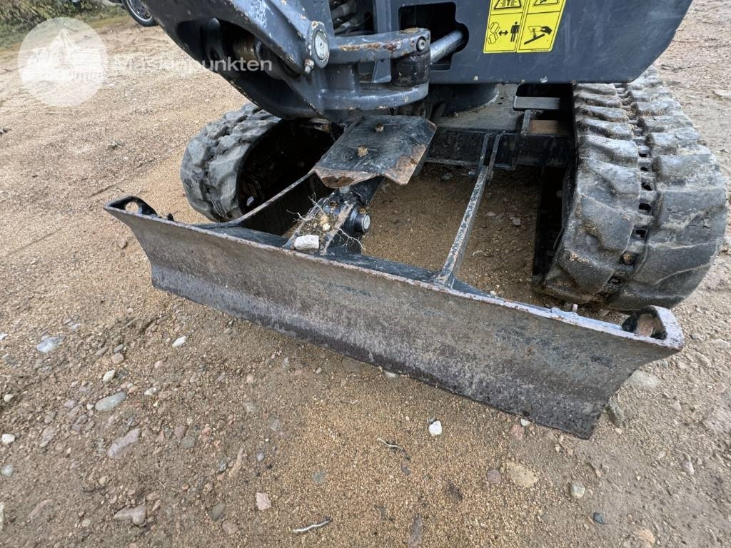 Máy xúc mini Yanmar TC 22: hình 31