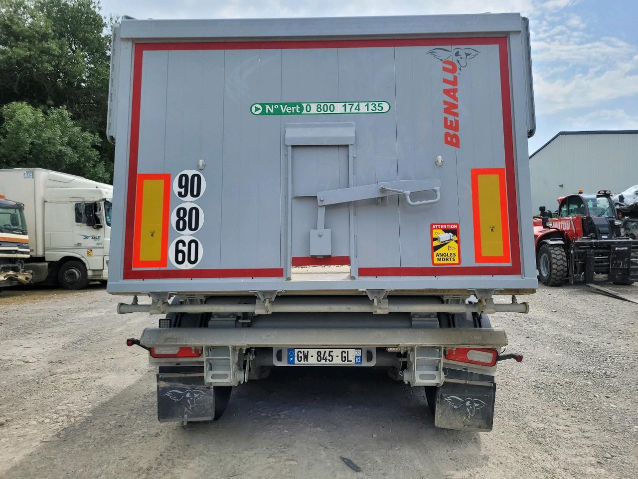 BENALU BENNE C39 3 ESSIEUX - Sơ mi rơ moóc ben: hình 4 BENALU BENNE C39 3 ESSIEUX - Sơ mi rơ moóc ben: hình 4