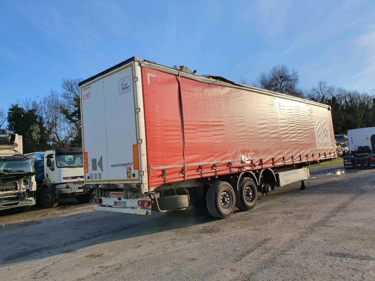 FRUEHAUF SEMI SAVOYARDE FST4FC - Sơ mi rơ moóc mui bạt: hình 4 FRUEHAUF SEMI SAVOYARDE FST4FC - Sơ mi rơ moóc mui bạt: hình 4