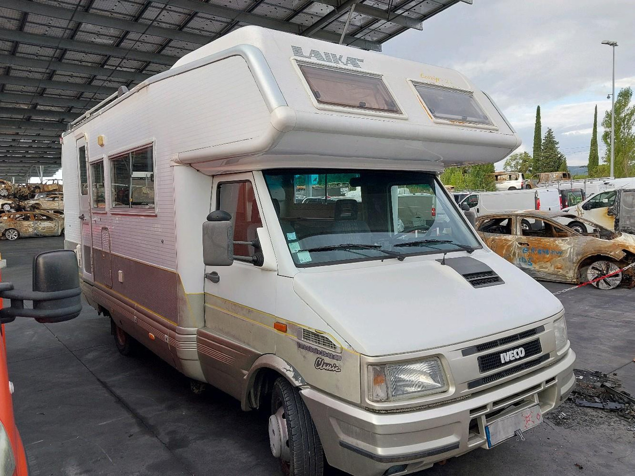 IVECO LAIKA 35.12 CAMPING 122 - Xe cắm trại alkoven: hình 2 IVECO LAIKA 35.12 CAMPING 122 - Xe cắm trại alkoven: hình 2