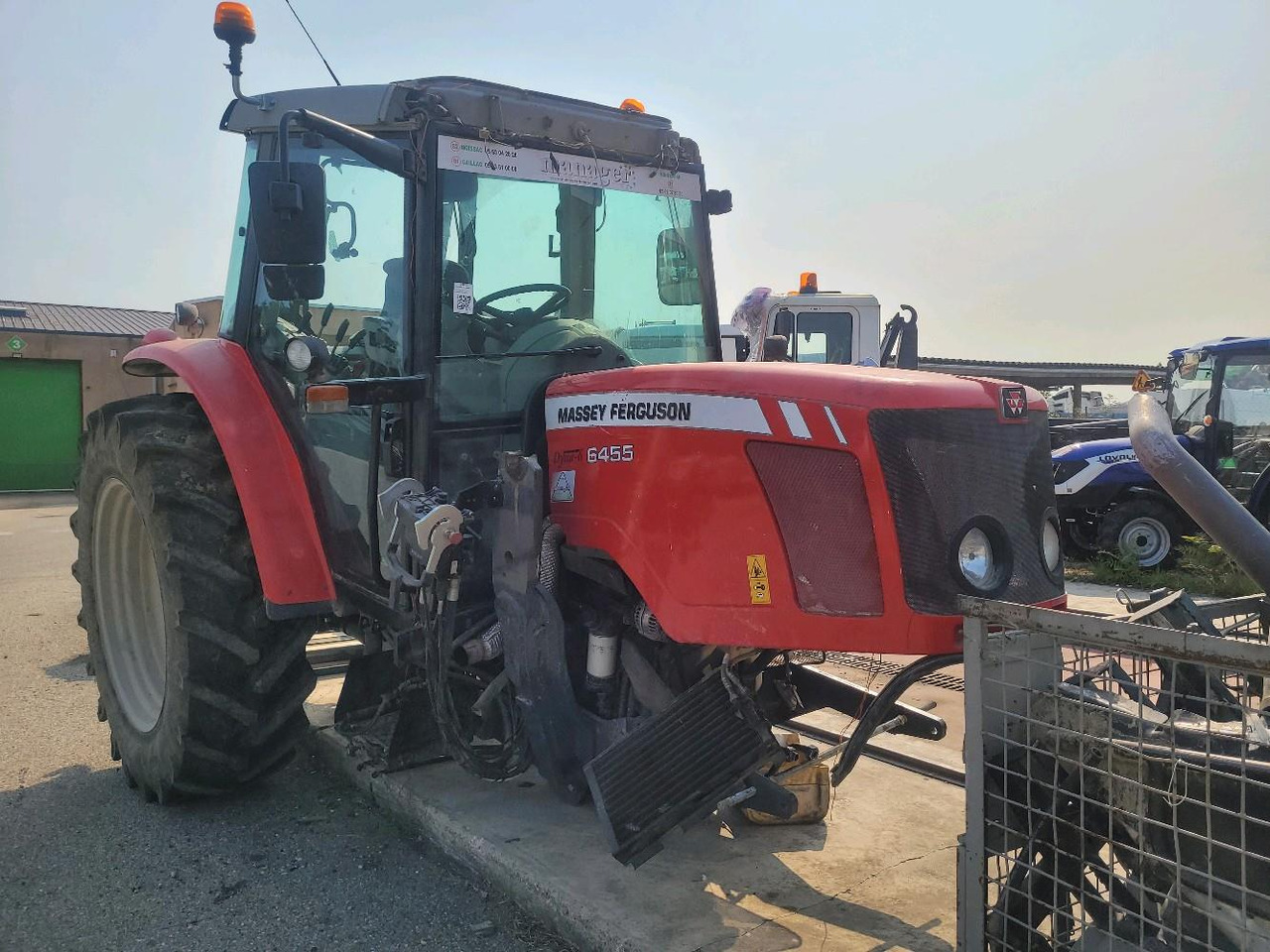 MASSEY FERGUSON 6455 - Máy cày: hình 1 MASSEY FERGUSON 6455 - Máy cày: hình 1