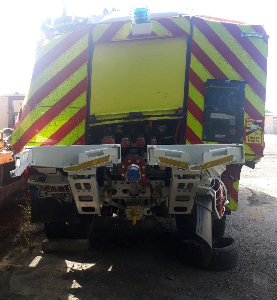 RENAULT D 4X4 TOUT-TERRAIN INCENDIE - Xe tải cứu hỏa: hình 5 RENAULT D 4X4 TOUT-TERRAIN INCENDIE - Xe tải cứu hỏa: hình 5