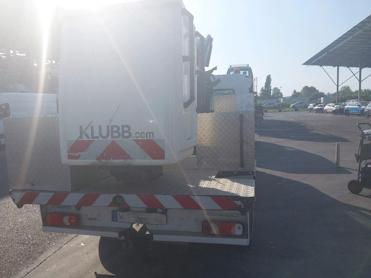 RENAULT MASTER 2.3 DCI 145 NACELLE - Nền bục trên không gắn trên xe tải: hình 5 RENAULT MASTER 2.3 DCI 145 NACELLE - Nền bục trên không gắn trên xe tải: hình 5