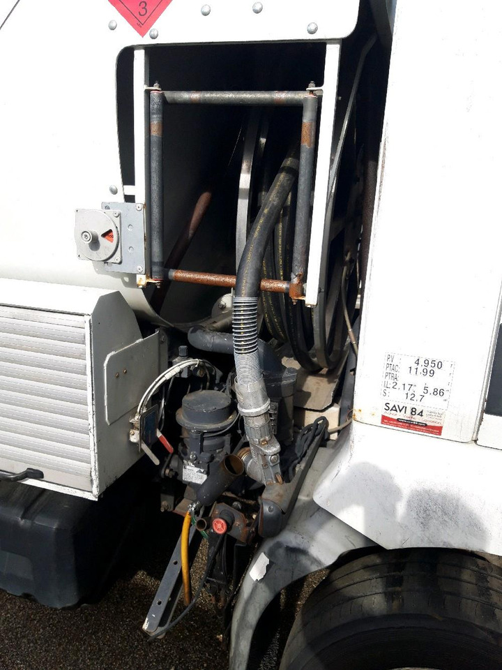 Xe bồn RENAULT MIDLUM CITERNE 7500: hình 13