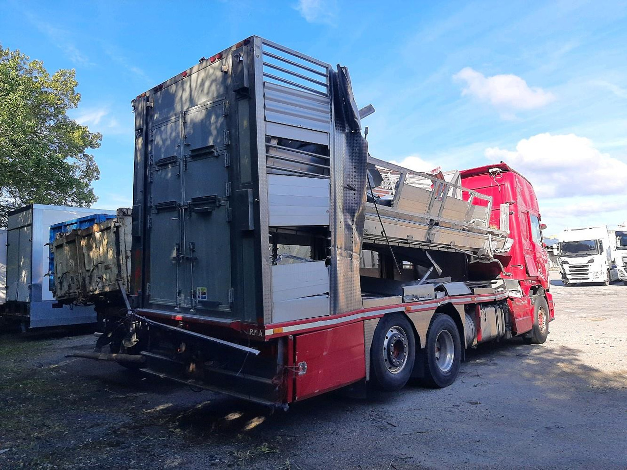 SCANIA R730 PORTEUR BETALLIERE - Xe tải chở gia súc: hình 4 SCANIA R730 PORTEUR BETALLIERE - Xe tải chở gia súc: hình 4