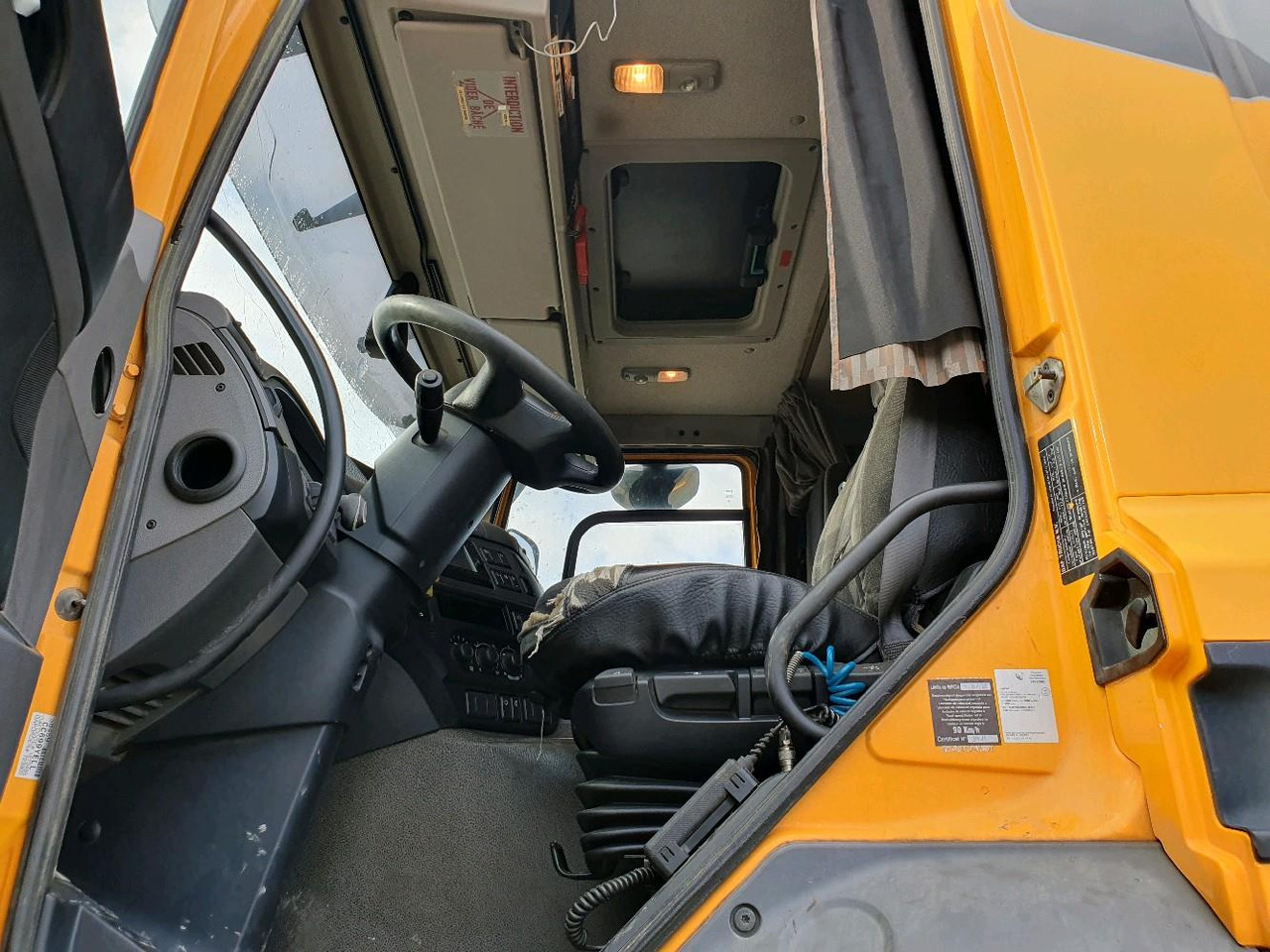 Xe đầu kéo DAF CF510: hình 10