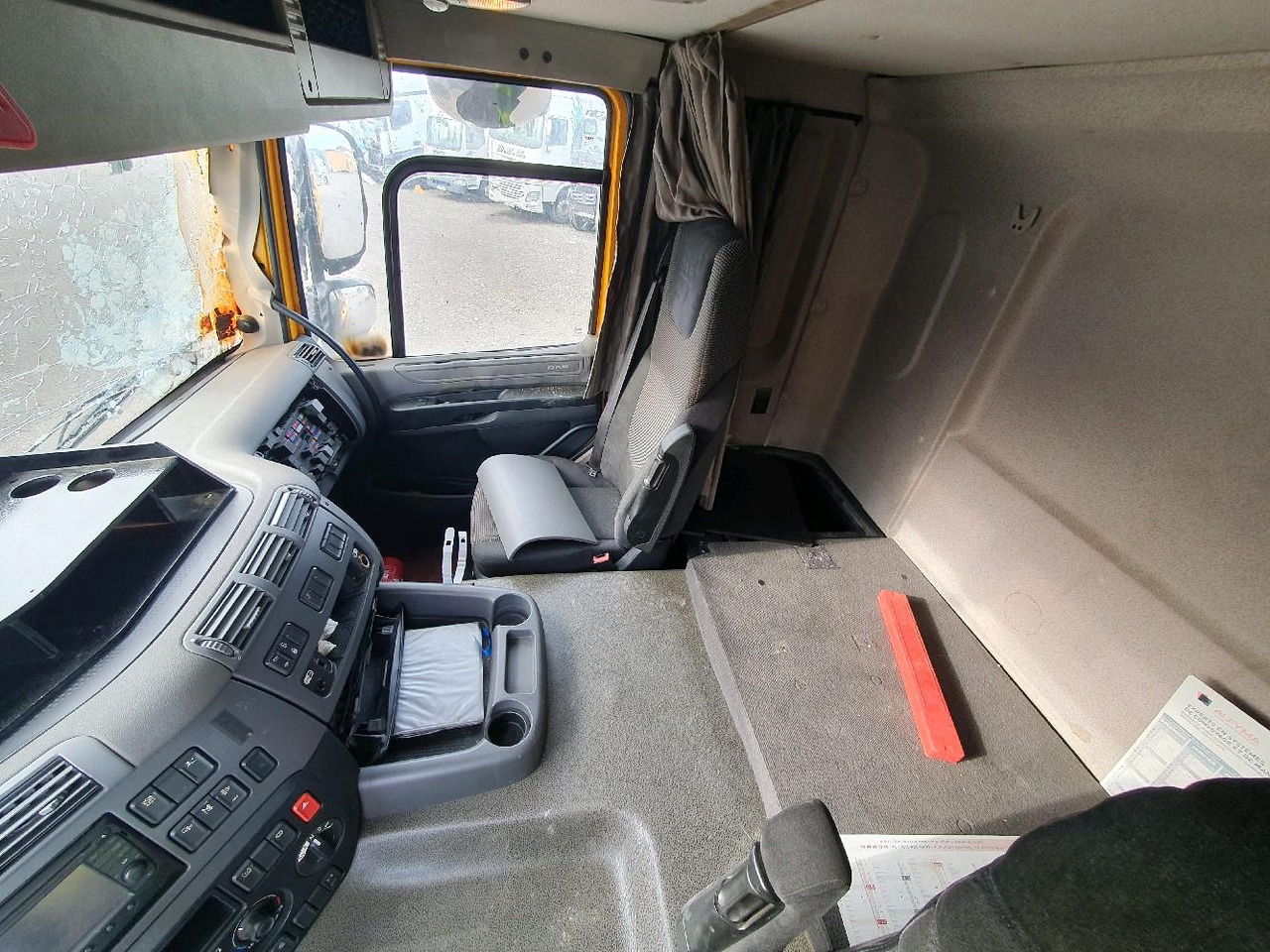 Xe đầu kéo DAF CF510: hình 11