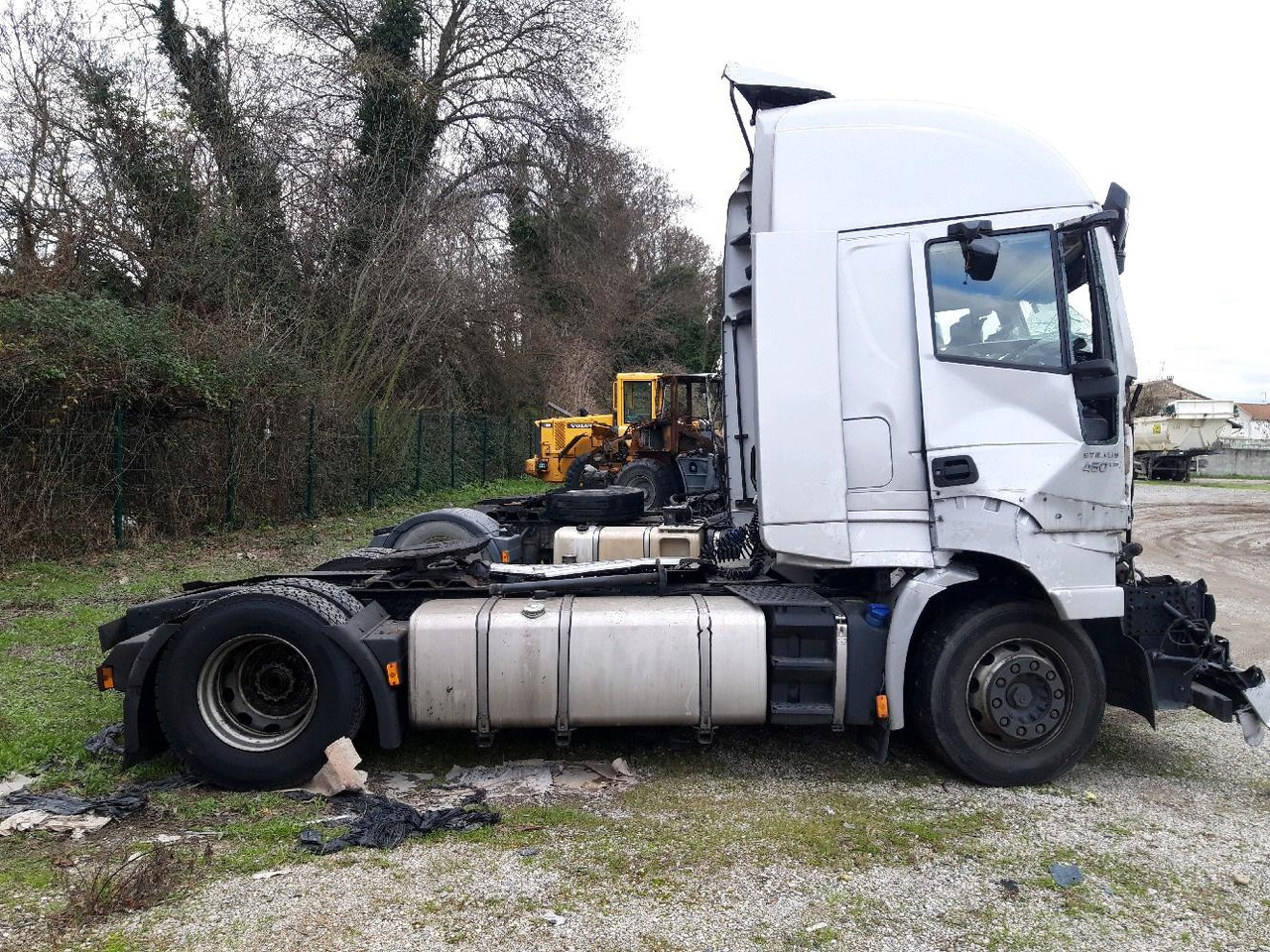 IVECO STRALIS 460 E6 - Xe đầu kéo: hình 3 IVECO STRALIS 460 E6 - Xe đầu kéo: hình 3