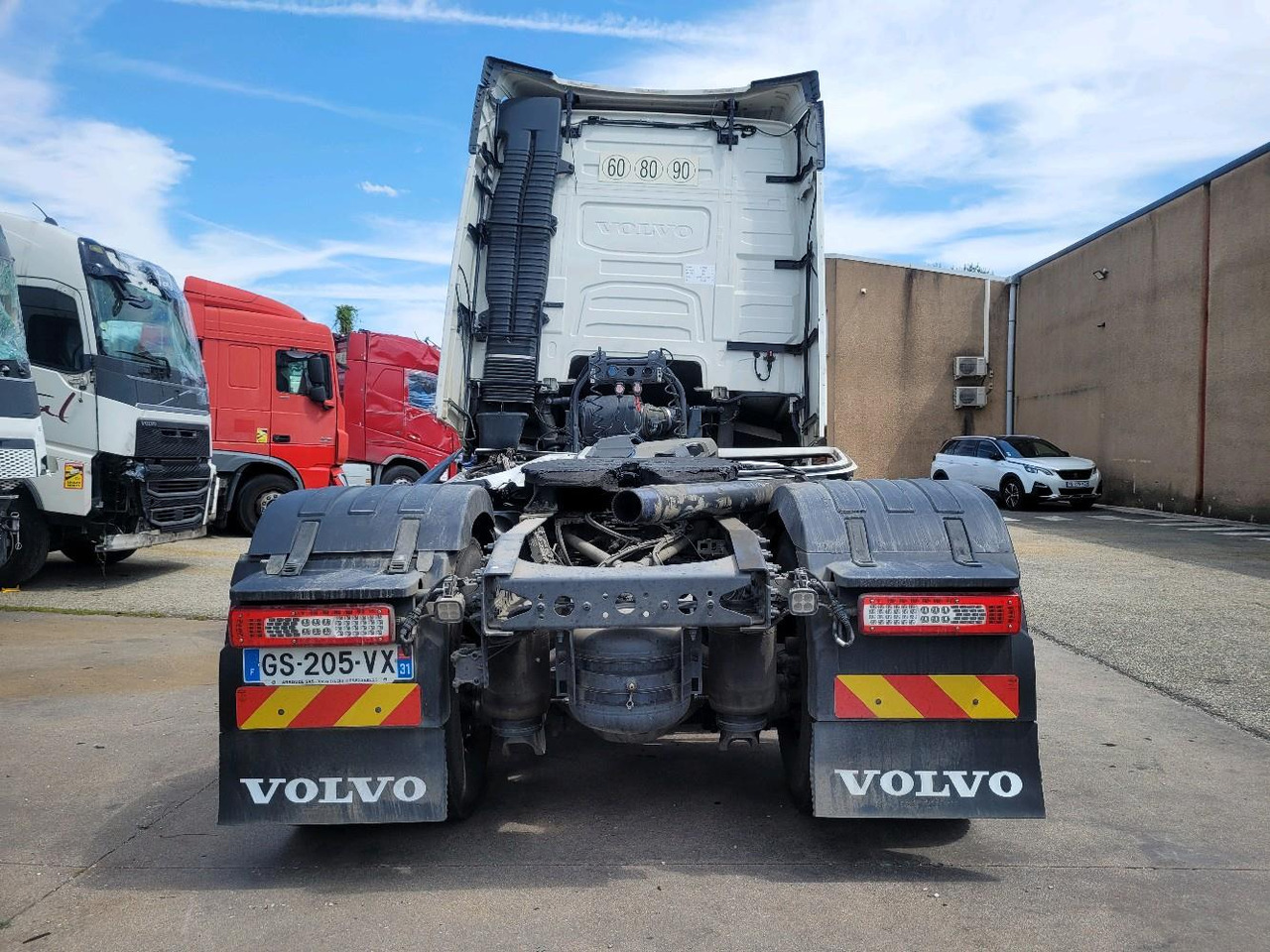 VOLVO FH 540 - Xe đầu kéo: hình 5 VOLVO FH 540 - Xe đầu kéo: hình 5