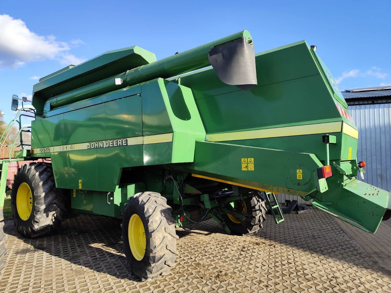 John Deere 2256 - Máy gặt đập: hình 5 John Deere 2256 - Máy gặt đập: hình 5