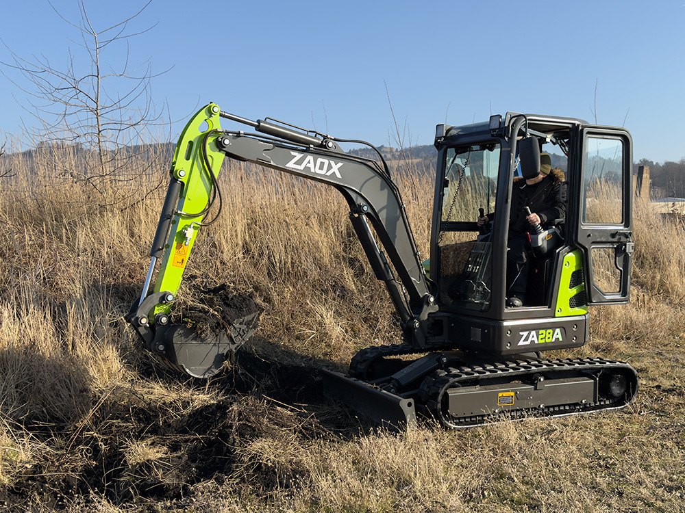 ZAOX ZA28A - Máy xúc mini: hình 4 ZAOX ZA28A - Máy xúc mini: hình 4