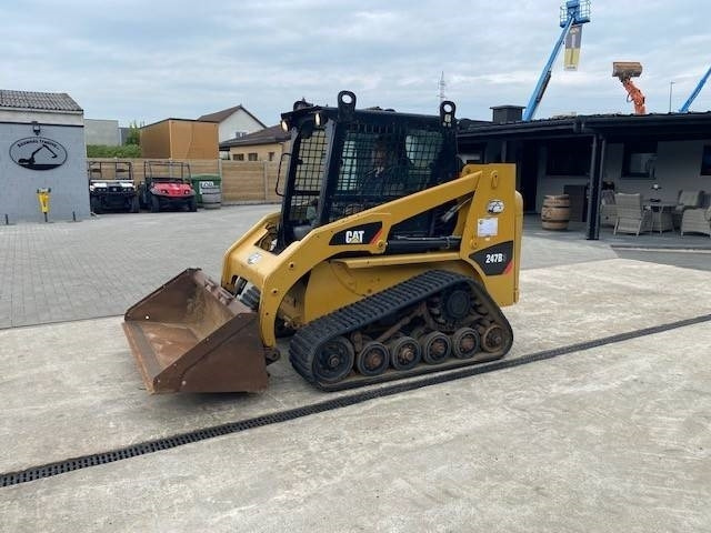 CAT 247 B 3 - Máy xúc lật đa năng: hình 4 CAT 247 B 3 - Máy xúc lật đa năng: hình 4