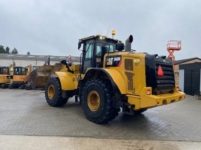 CAT 966 M - Máy xúc lật bánh lốp: hình 4 CAT 966 M - Máy xúc lật bánh lốp: hình 4