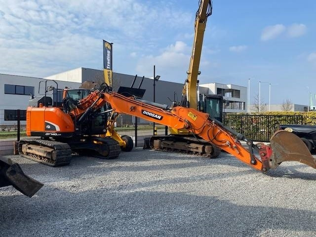 Doosan DX140 LCR-5 - Máy xúc bánh xích: hình 4 Doosan DX140 LCR-5 - Máy xúc bánh xích: hình 4