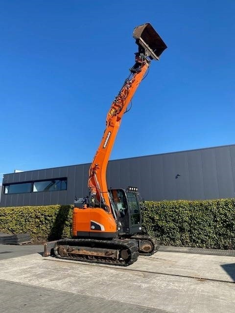 Doosan DX140 LCR-5 - Máy xúc bánh xích: hình 3 Doosan DX140 LCR-5 - Máy xúc bánh xích: hình 3
