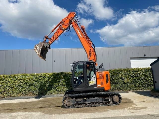 Hitachi 135US-6 - Máy xúc bánh xích: hình 4 Hitachi 135US-6 - Máy xúc bánh xích: hình 4