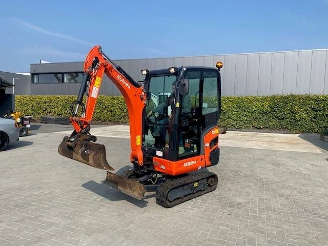 Kubota KX 016-4 - Máy xúc mini: hình 4 Kubota KX 016-4 - Máy xúc mini: hình 4