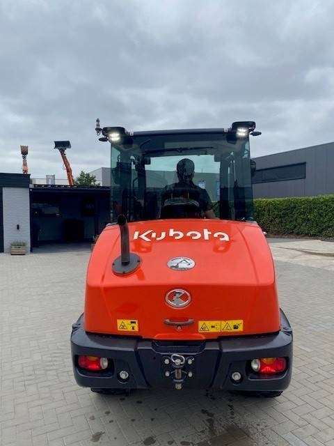Kubota R 070 - Máy xúc lật bánh lốp: hình 3 Kubota R 070 - Máy xúc lật bánh lốp: hình 3