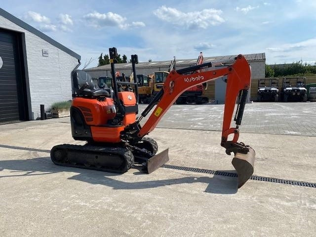 Kubota U 10-3 - Máy xúc mini: hình 5 Kubota U 10-3 - Máy xúc mini: hình 5
