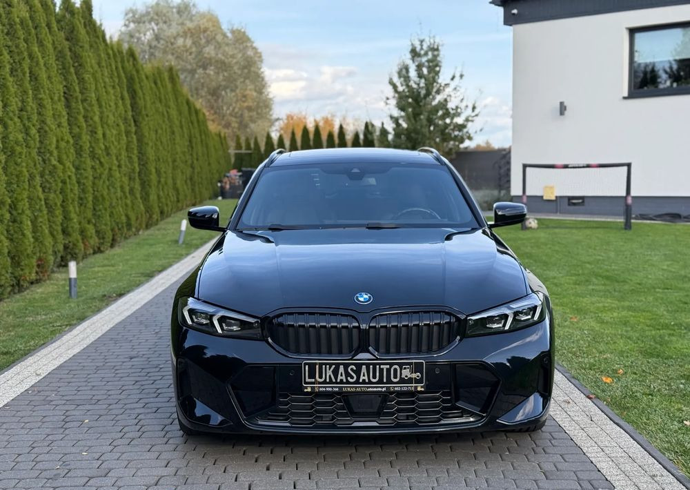 BMW Seria 3 - Xe wagon: hình 2 BMW Seria 3 - Xe wagon: hình 2