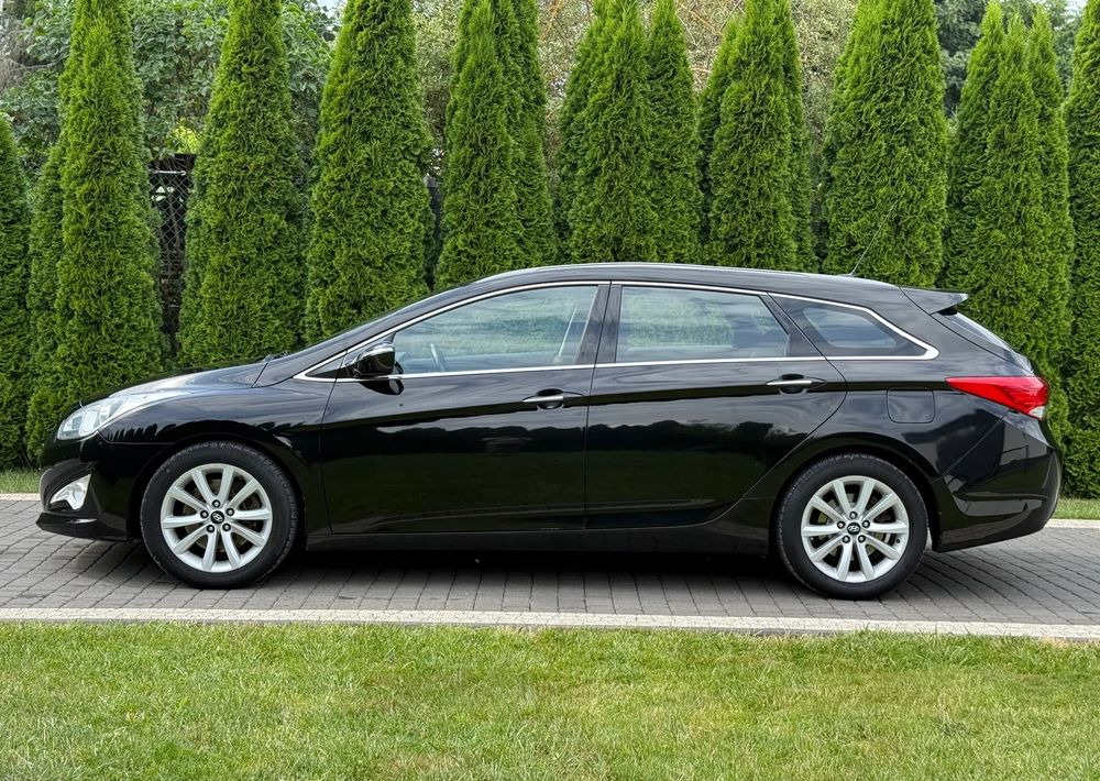 Hyundai i40 1.7 CRDi Comfort - Xe wagon: hình 4 Hyundai i40 1.7 CRDi Comfort - Xe wagon: hình 4