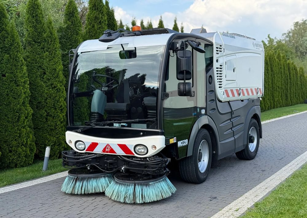 Inny MATHIEU GRAND AZURA MC420 ZAMIATARKA - Xe tải chở rác: hình 1 Inny MATHIEU GRAND AZURA MC420 ZAMIATARKA - Xe tải chở rác: hình 1