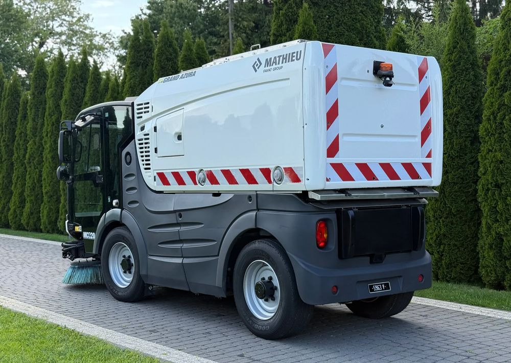 Inny MATHIEU GRAND AZURA MC420 ZAMIATARKA - Xe tải chở rác: hình 5 Inny MATHIEU GRAND AZURA MC420 ZAMIATARKA - Xe tải chở rác: hình 5