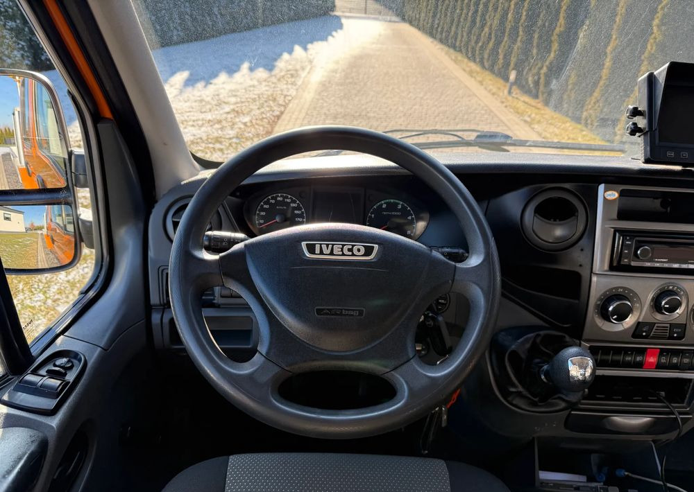 Xe van thùng mui bạt Iveco DAILY 35S13: hình 13