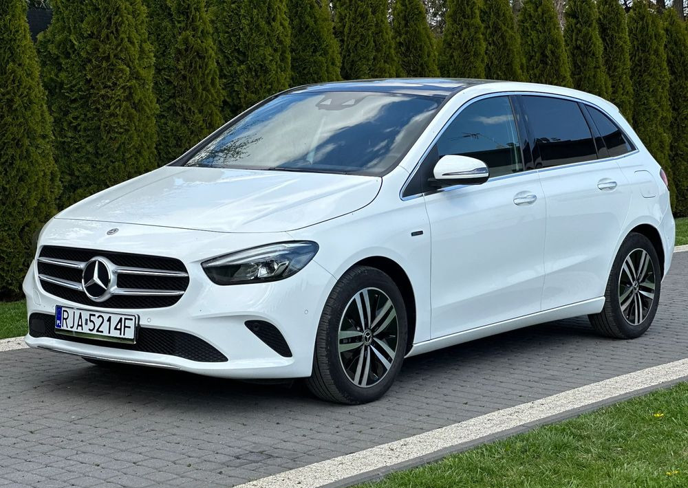 Mercedes-Benz Klasa B - Sedan: hình 1 Mercedes-Benz Klasa B - Sedan: hình 1