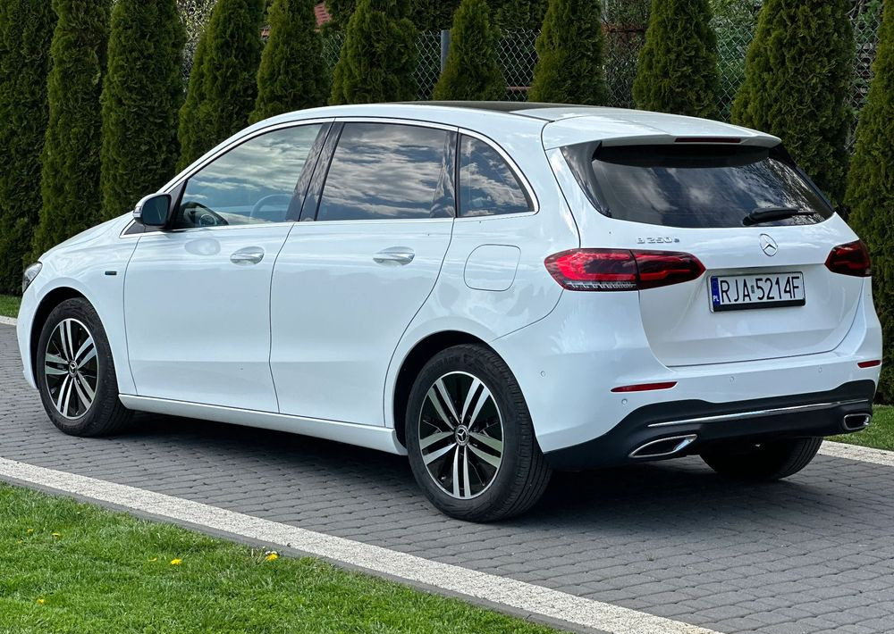 Mercedes-Benz Klasa B - Sedan: hình 5 Mercedes-Benz Klasa B - Sedan: hình 5