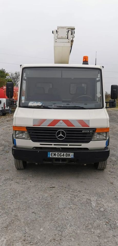 Mercedes-Benz VARIO 815D 17 M - Nền bục trên không gắn trên xe tải: hình 2 Mercedes-Benz VARIO 815D 17 M - Nền bục trên không gắn trên xe tải: hình 2