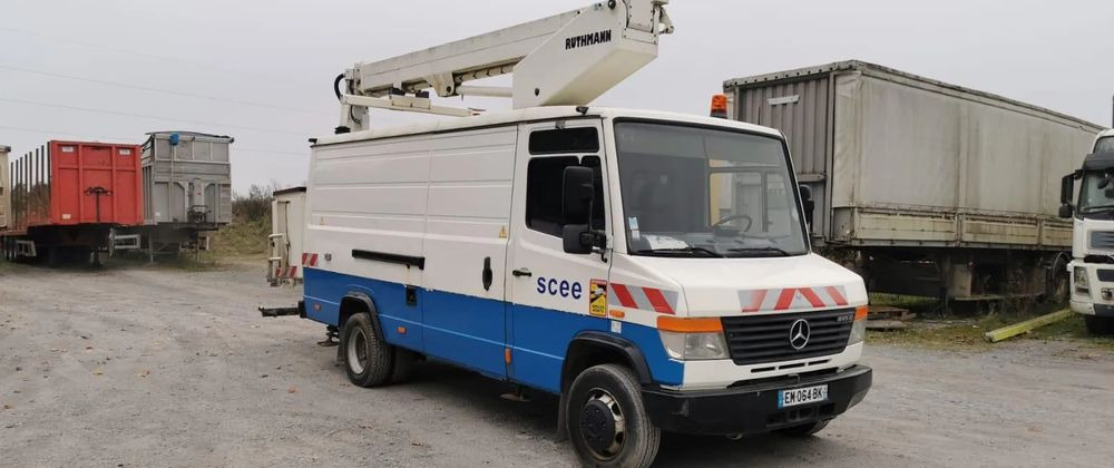 Mercedes-Benz VARIO 815D 17 M - Nền bục trên không gắn trên xe tải: hình 3 Mercedes-Benz VARIO 815D 17 M - Nền bục trên không gắn trên xe tải: hình 3