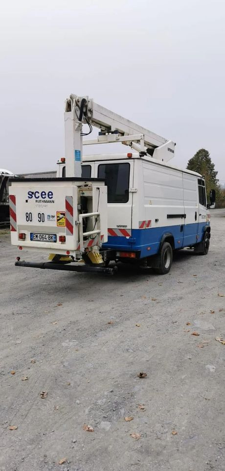 Mercedes-Benz VARIO 815D 17 M - Nền bục trên không gắn trên xe tải: hình 4 Mercedes-Benz VARIO 815D 17 M - Nền bục trên không gắn trên xe tải: hình 4