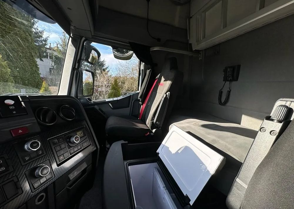 Renault T 520 HIGH - Xe đầu kéo: hình 4 Renault T 520 HIGH - Xe đầu kéo: hình 4