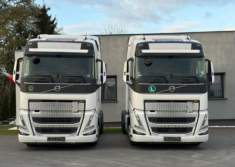 Volvo FH 460 AUTOMAT PARK COOL DWA ZBIORNIKI - Xe đầu kéo: hình 2 Volvo FH 460 AUTOMAT PARK COOL DWA ZBIORNIKI - Xe đầu kéo: hình 2