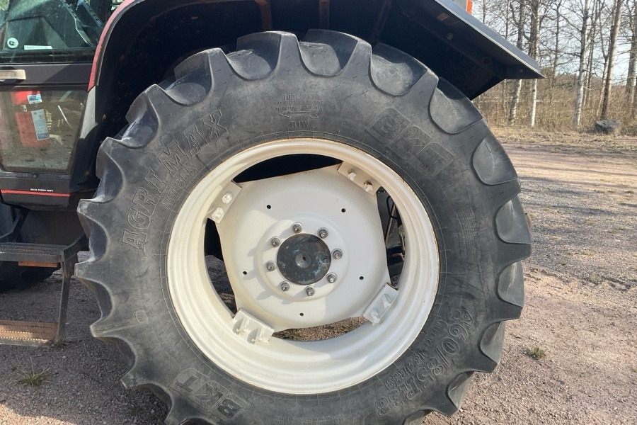 VALMET 6600-4 - Máy cày: hình 5 VALMET 6600-4 - Máy cày: hình 5