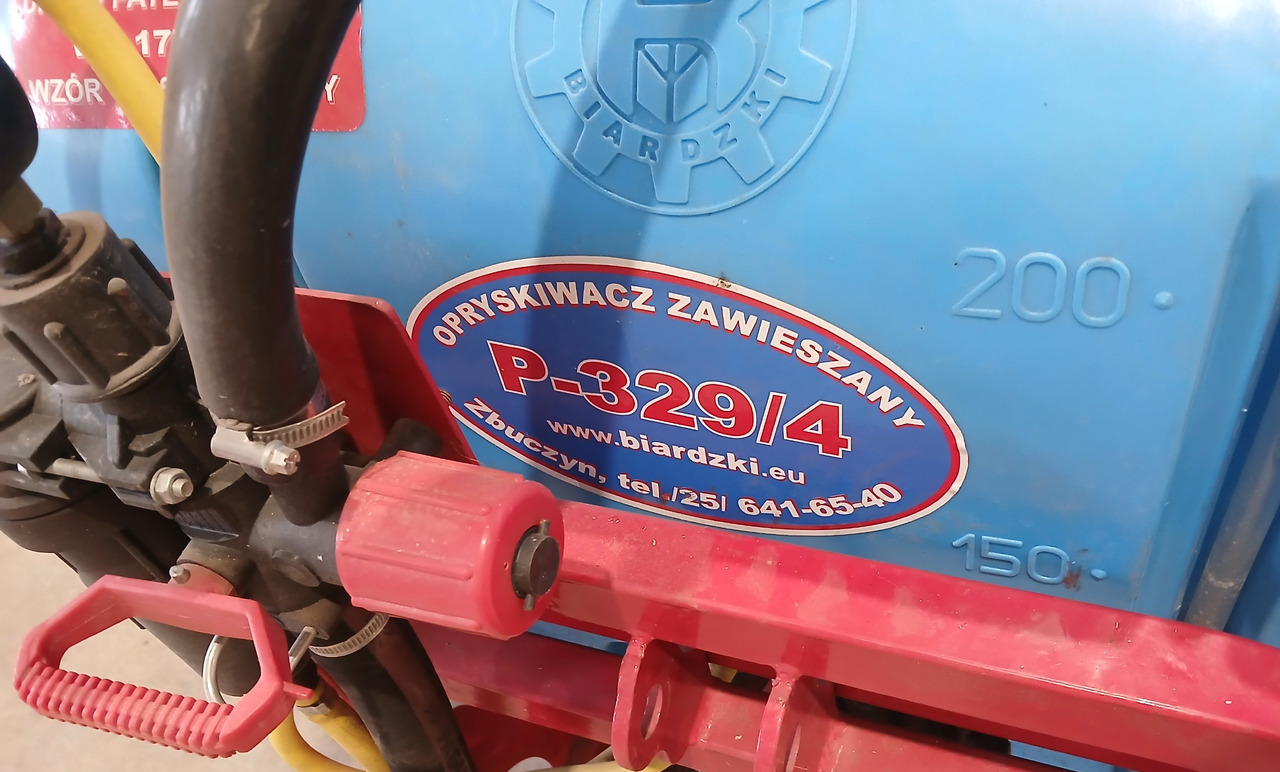P329/2  - Máy xịt gắn trên máy cày: hình 4 P329/2  - Máy xịt gắn trên máy cày: hình 4