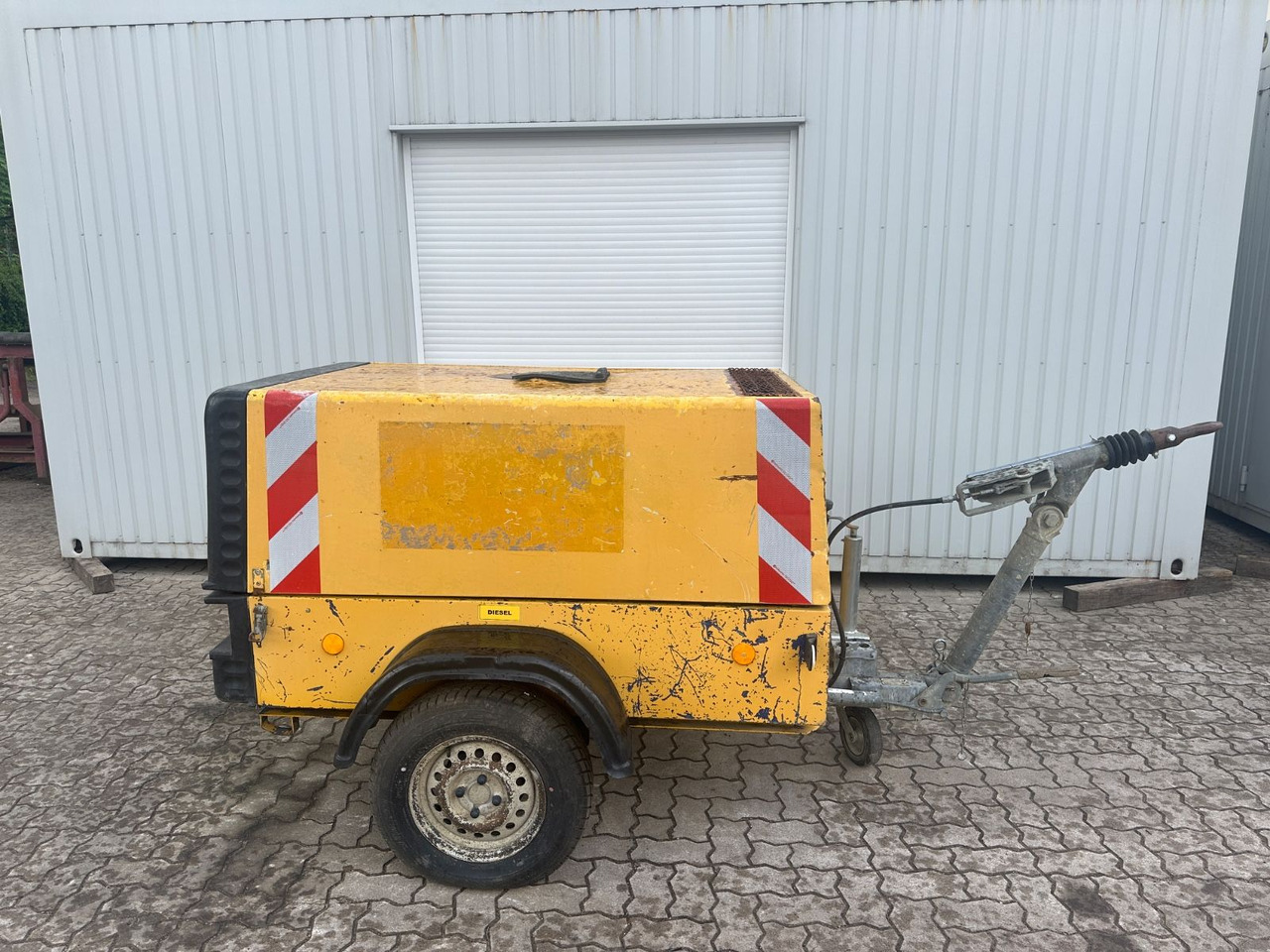 Compair C38 / DLT0406 Kompressor /1.978 H/ 7 Bar - Máy nén khí: hình 1 Compair C38 / DLT0406 Kompressor /1.978 H/ 7 Bar - Máy nén khí: hình 1