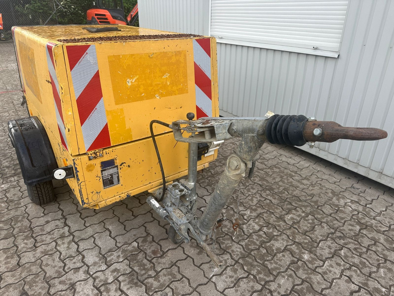 Compair C38 / DLT0406 Kompressor /1.978 H/ 7 Bar - Máy nén khí: hình 4 Compair C38 / DLT0406 Kompressor /1.978 H/ 7 Bar - Máy nén khí: hình 4
