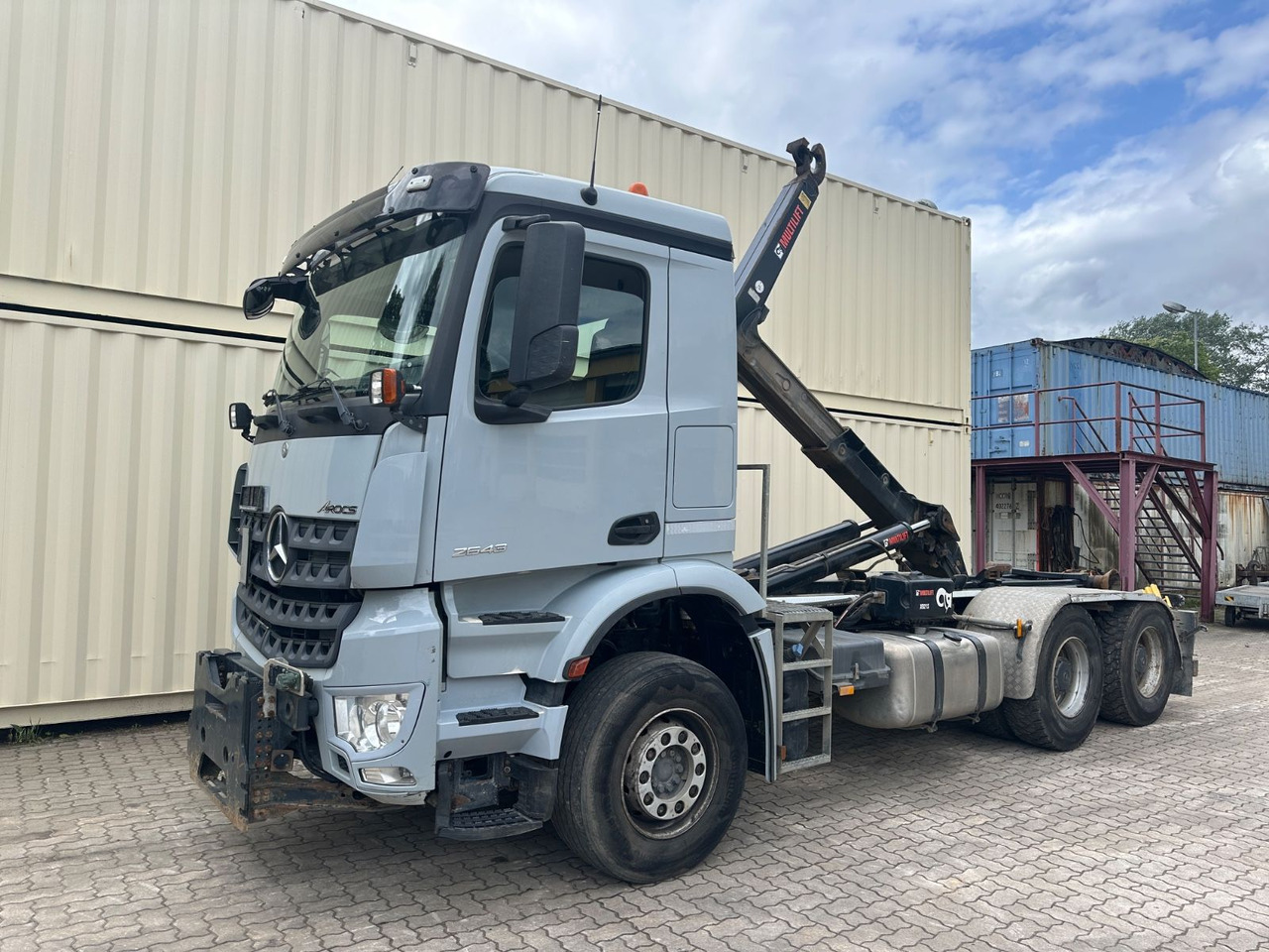 Mercedes-Benz Arocs 2643/Hiab M. /1. Hd /R.St. 3.90m/265.773KM - Xe tải nâng móc: hình 1 Mercedes-Benz Arocs 2643/Hiab M. /1. Hd /R.St. 3.90m/265.773KM - Xe tải nâng móc: hình 1